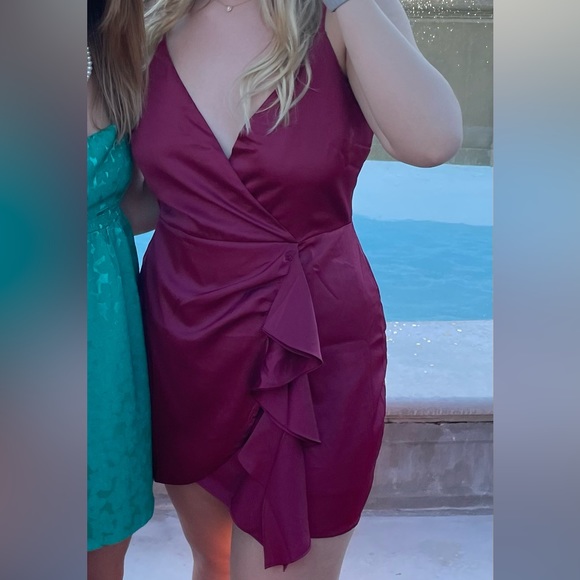 Lulus short dress/ homecoming dress - Picture 1 of 4